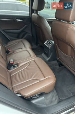 Внедорожник / Кроссовер Audi Q5 2015 в 