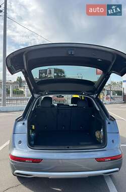 Позашляховик / Кросовер Audi Q5 2017 в 