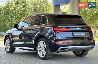 Внедорожник / Кроссовер Audi Q5 2019 в 