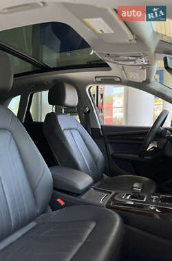 Внедорожник / Кроссовер Audi Q5 2019 в 