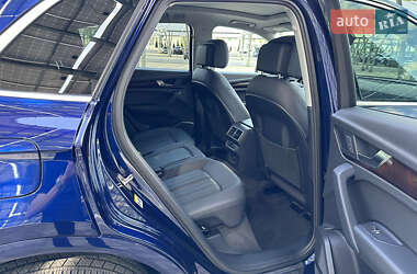 Внедорожник / Кроссовер Audi Q5 2018 в 
