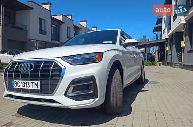 Позашляховик / Кросовер Audi Q5 2020 в 