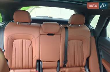 Позашляховик / Кросовер Audi Q5 2020 в 