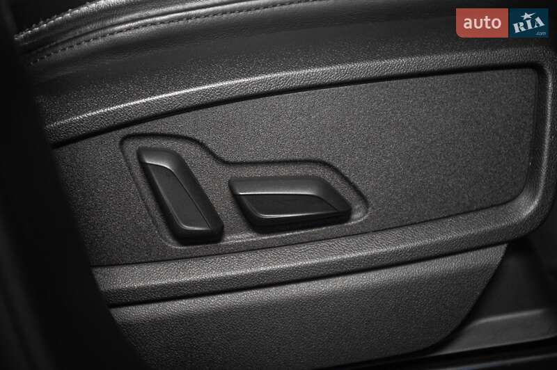 Внедорожник / Кроссовер Audi Q5 2021 в Одессе