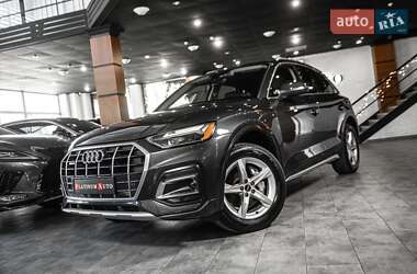 Внедорожник / Кроссовер Audi Q5 2021 в 