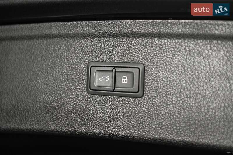 Внедорожник / Кроссовер Audi Q5 2021 в Одессе