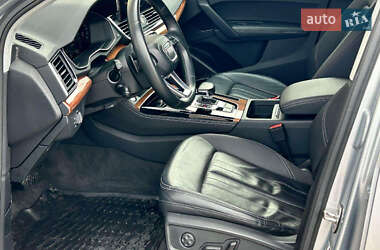 Внедорожник / Кроссовер Audi Q5 2020 в 