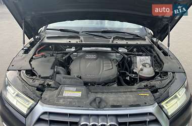Позашляховик / Кросовер Audi Q5 2017 в 