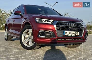 Позашляховик / Кросовер Audi Q5 2018 в 
