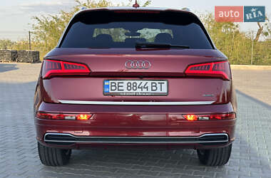 Позашляховик / Кросовер Audi Q5 2018 в 