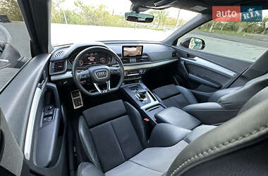 Позашляховик / Кросовер Audi Q5 2018 в 