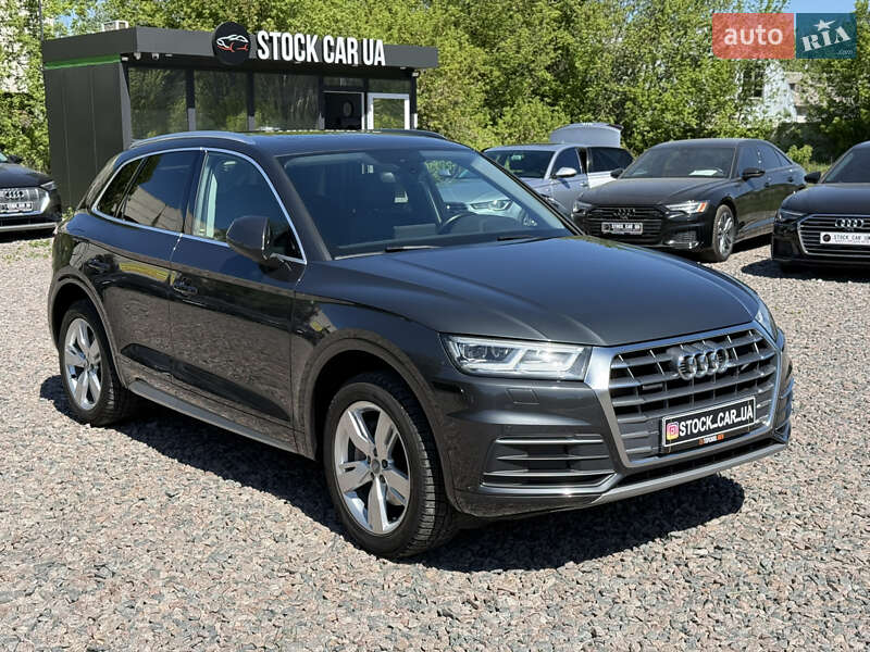 Внедорожник / Кроссовер Audi Q5 2017 в Киеве