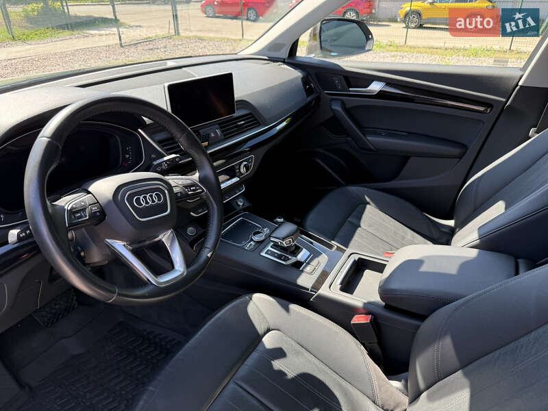 Внедорожник / Кроссовер Audi Q5 2017 в Киеве