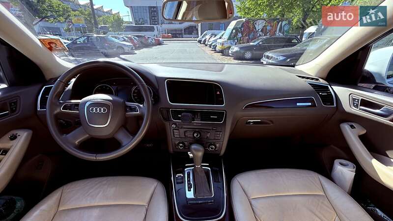 Внедорожник / Кроссовер Audi Q5 2011 в Ровно