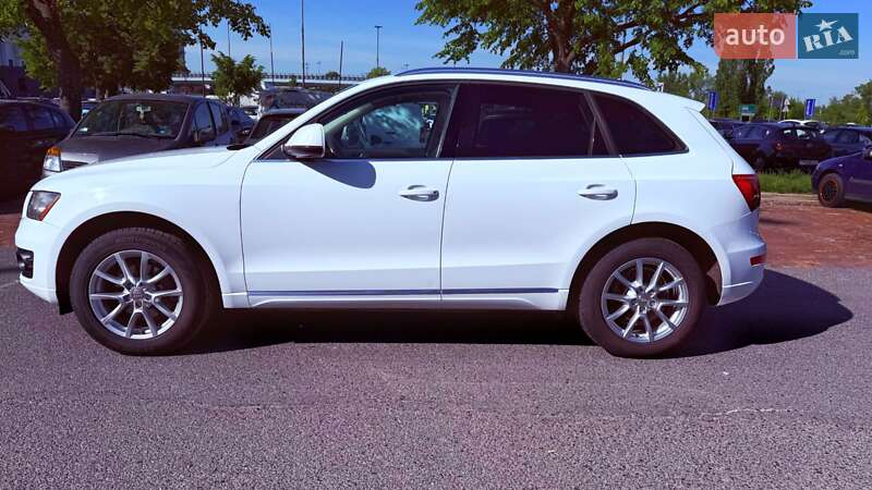 Внедорожник / Кроссовер Audi Q5 2011 в Ровно