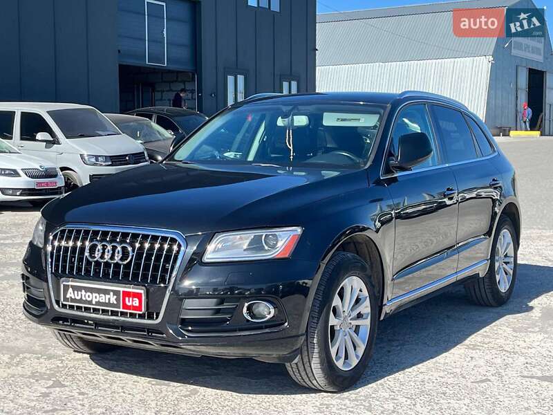 Позашляховик / Кросовер Audi Q5 2015 в 