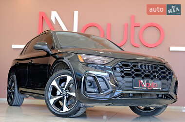Внедорожник / Кроссовер Audi Q5 2022 в 
