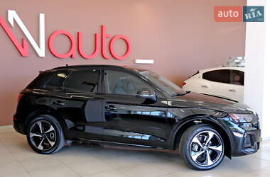 Внедорожник / Кроссовер Audi Q5 2022 в 