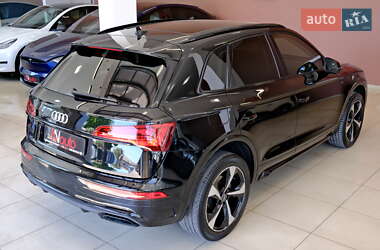 Внедорожник / Кроссовер Audi Q5 2022 в 