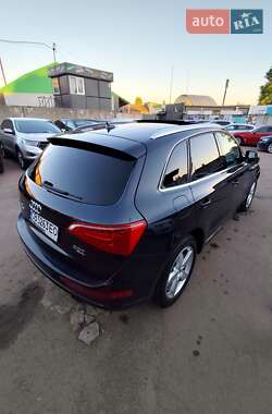 Внедорожник / Кроссовер Audi Q5 2012 в 