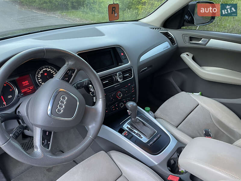 Внедорожник / Кроссовер Audi Q5 2010 в Шишаки