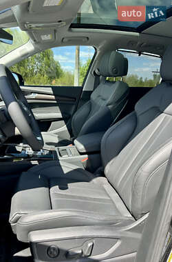 Внедорожник / Кроссовер Audi Q5 2023 в 