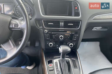 Позашляховик / Кросовер Audi Q5 2016 в 