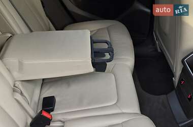 Позашляховик / Кросовер Audi Q5 2015 в 