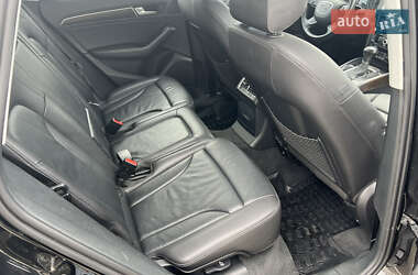 Внедорожник / Кроссовер Audi Q5 2015 в 