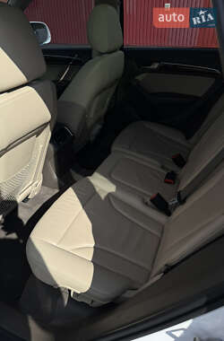 Позашляховик / Кросовер Audi Q5 2014 в 