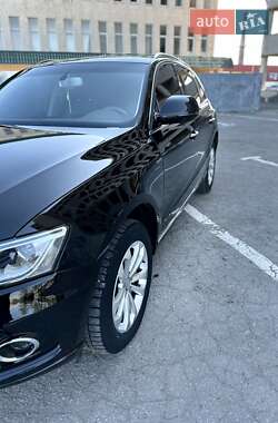 Внедорожник / Кроссовер Audi Q5 2015 в 