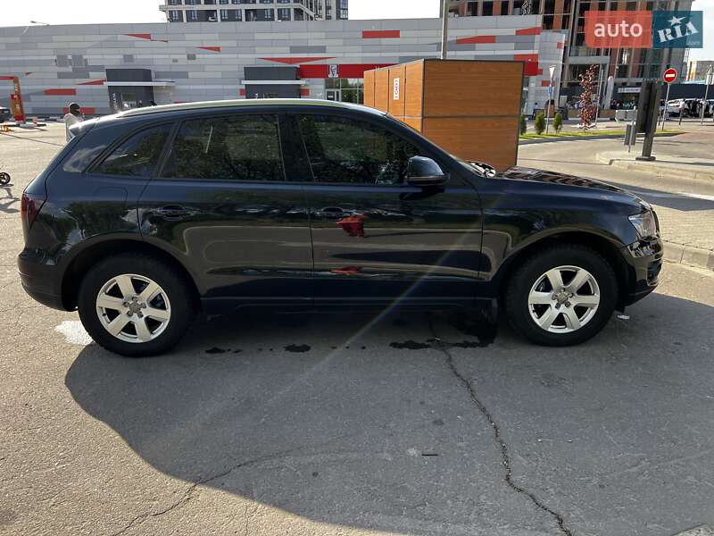 Внедорожник / Кроссовер Audi Q5 2011 в Львове
