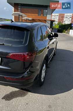 Внедорожник / Кроссовер Audi Q5 2011 в 