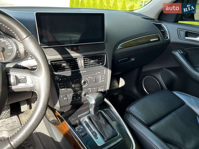 Внедорожник / Кроссовер Audi Q5 2011 в Львове