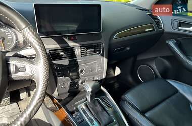 Внедорожник / Кроссовер Audi Q5 2011 в 