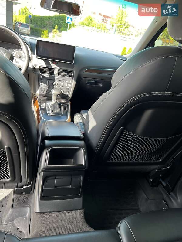 Внедорожник / Кроссовер Audi Q5 2011 в Львове
