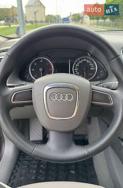 Внедорожник / Кроссовер Audi Q5 2010 в 