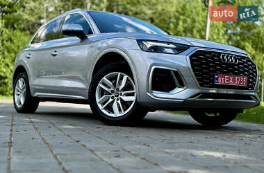 Внедорожник / Кроссовер Audi Q5 2021 в 
