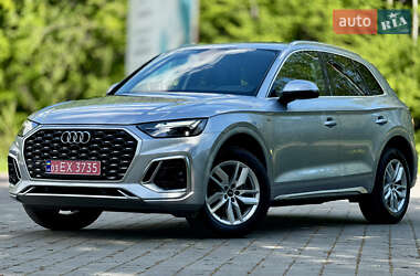 Внедорожник / Кроссовер Audi Q5 2021 в 