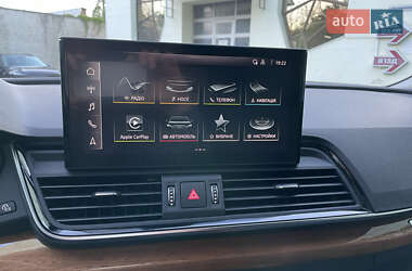 Внедорожник / Кроссовер Audi Q5 2021 в 