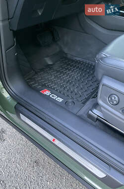 Внедорожник / Кроссовер Audi Q5 2021 в 