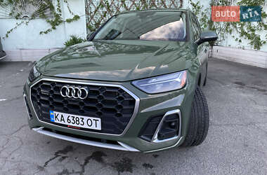 Внедорожник / Кроссовер Audi Q5 2021 в 
