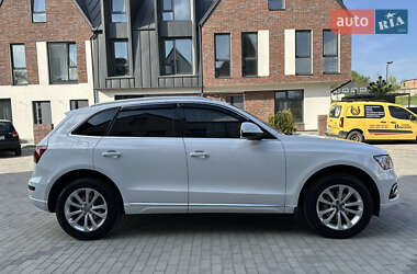 Позашляховик / Кросовер Audi Q5 2012 в 