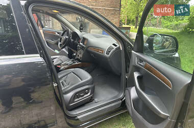 Позашляховик / Кросовер Audi Q5 2010 в 