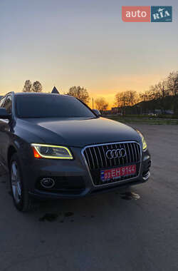 Позашляховик / Кросовер Audi Q5 2017 в 
