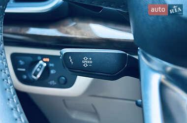 Внедорожник / Кроссовер Audi Q5 2018 в 