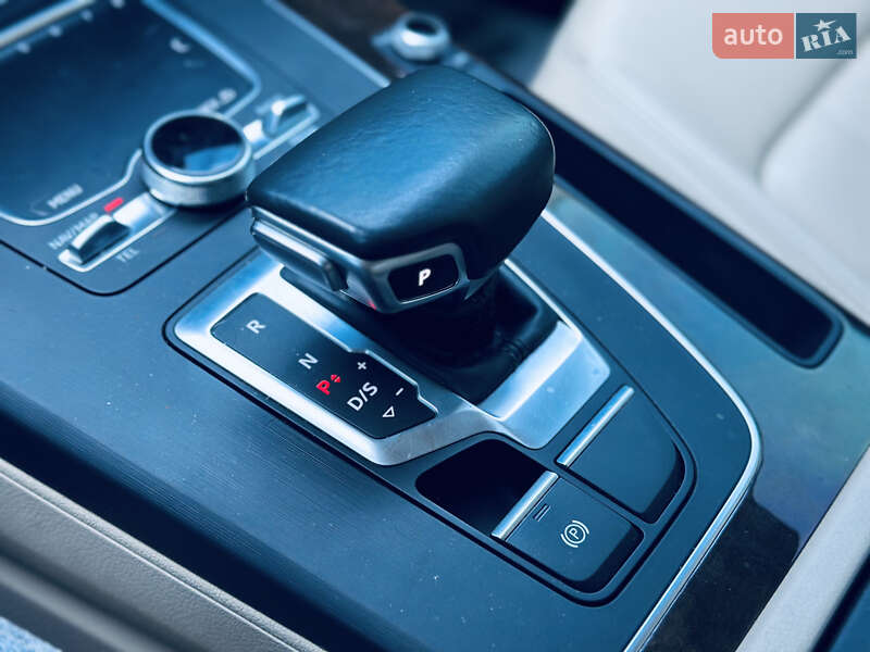 Внедорожник / Кроссовер Audi Q5 2018 в Кременчуге