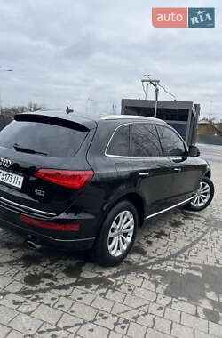 Позашляховик / Кросовер Audi Q5 2015 в 