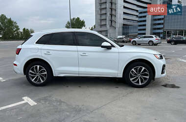 Внедорожник / Кроссовер Audi Q5 2021 в Киеве