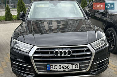 Внедорожник / Кроссовер Audi Q5 2017 в 